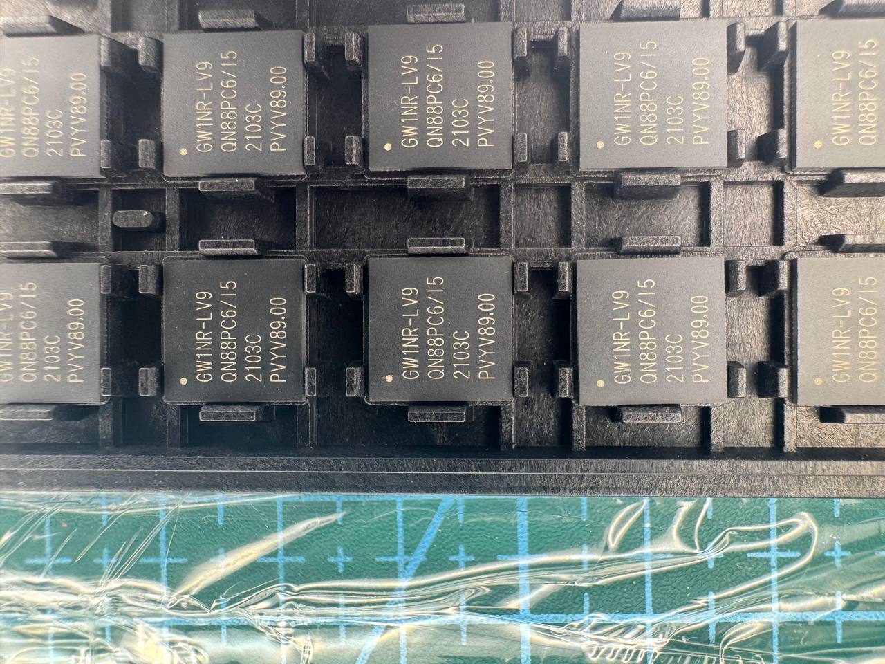 ПЛИС FPGA GW1NR-LV9QN88PC6/I5 (Gowin Semiconductor)