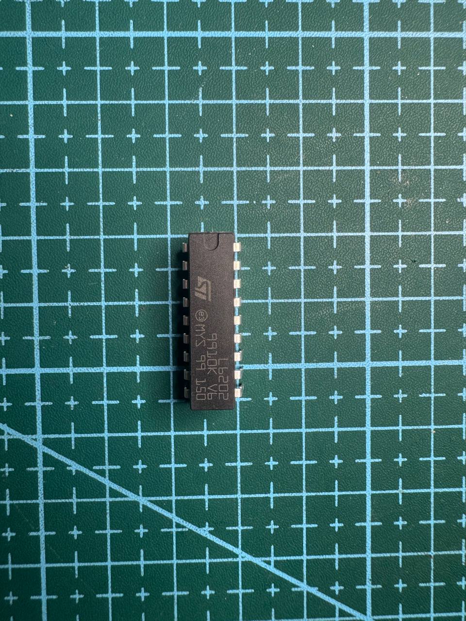 Микросхема L6202 (ST Microelectronics)